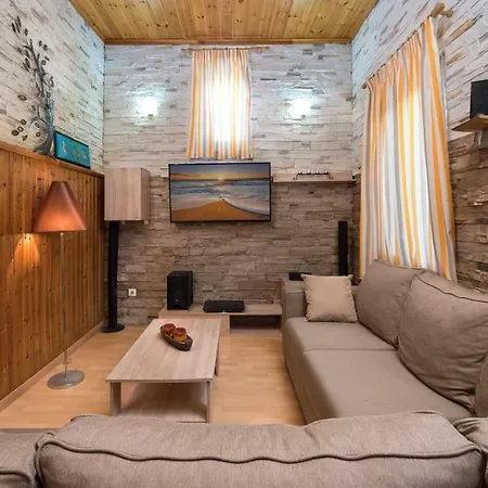 Sioutis House