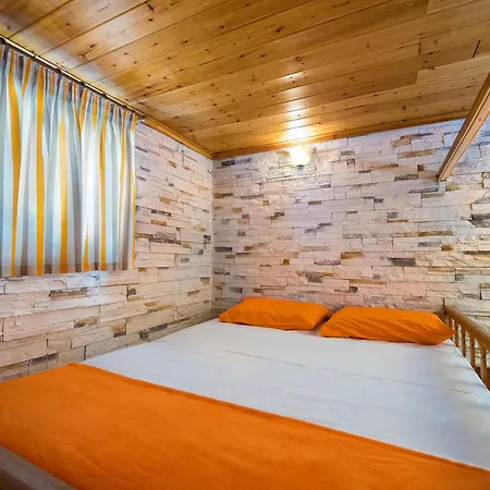 Apartament Sioutis House